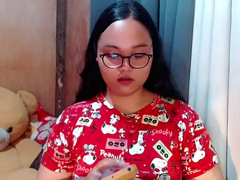 _lylia (T young) - simple gay with beautiful heart <3