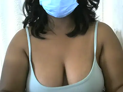 Artinah22 live cam screenshot female on Gratis Show – Free Live Cams