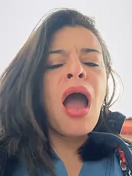 NATHALIA-28_ Live Webcam on Stripchat