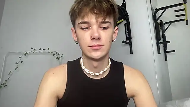 milk_guy (M twink) - buy new toy)
