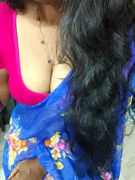 nikitha_telugu (F milf) - Ass spank 5X