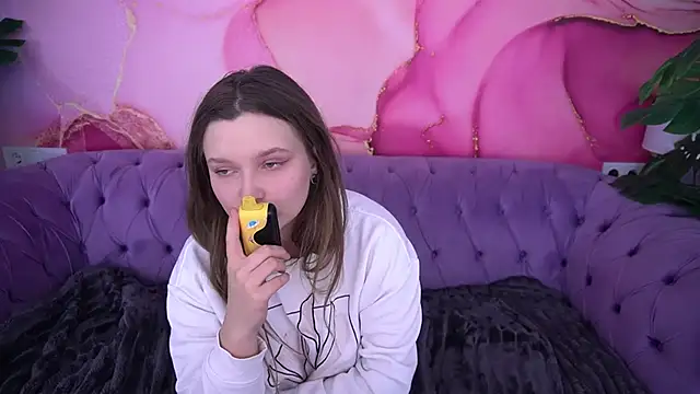 MagicPeachh_ live cam screenshot female on Gratis Show – Free Live Cams