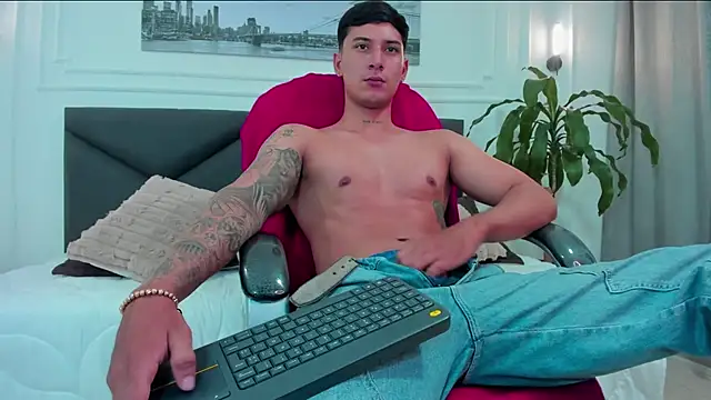 damian23__ (M young) - oil on my body