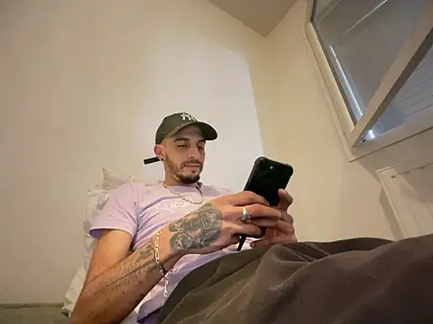 rebeu313 (Ask my age) - Qui me fera cracher sera recompensé💦🍆