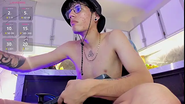 david_huge (M young) - cum  shot of milk