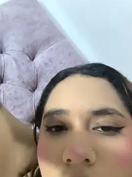 butterfly777_ (F teen) - Spread legs and masturbate with domi