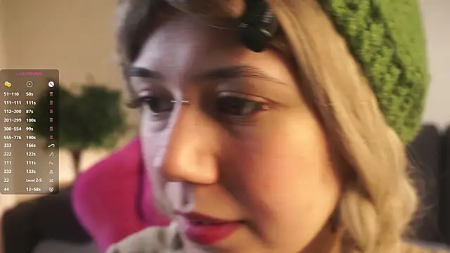 roxannacarver (F young) - make me feel good + touch my pussy