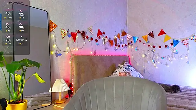 lavenderluxe - Lavenderluxe's free webcam - UK Sex Cams