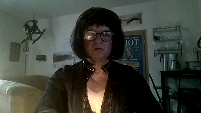 Seltsamoder live cam screenshot male from Germany on Gratis Show – Free Live Cams