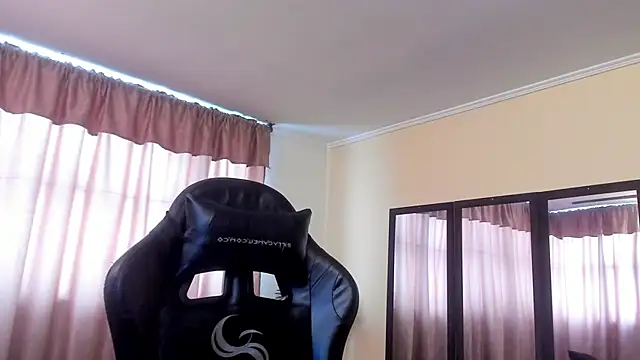 maylin_yung (F milf) - mount the torso