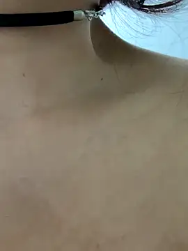 xiaoqiao_ss (F young) - 团票8个币喷水抽插假阳具大黑牛一起弄骚乔