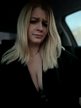 love_bri - Love_Bri's free webcam - UK Sex Cams