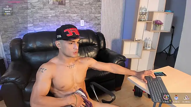 blaze_phoenix (Ask my age) - OIL ON THE BODY AND SHOW CUM ON THE ABS