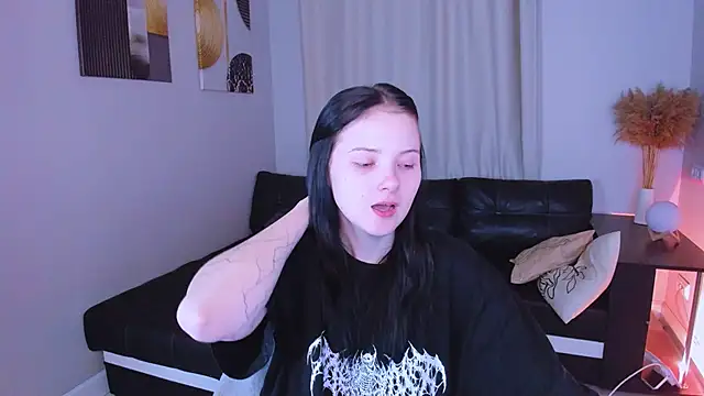 leila_xxbaby - Leila_xxBaby's free webcam