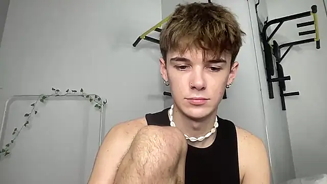 milk_guy (M twink) - buy new toy)