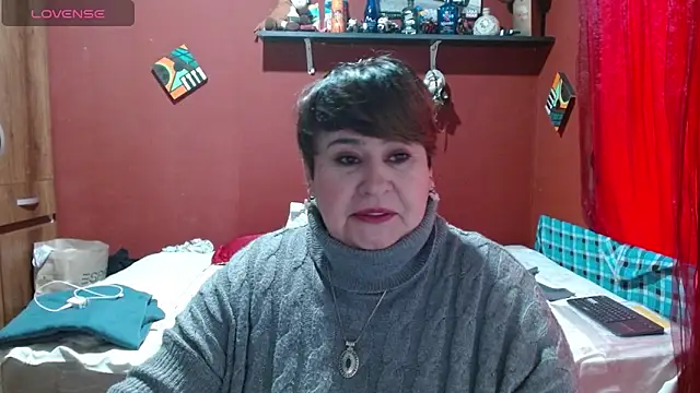 sasharosee2 (F milf) - Nipples play 🍒