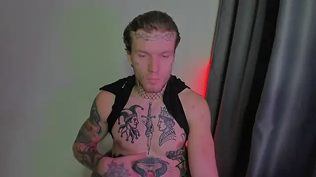 huntall77 - Huntall77's free webcam