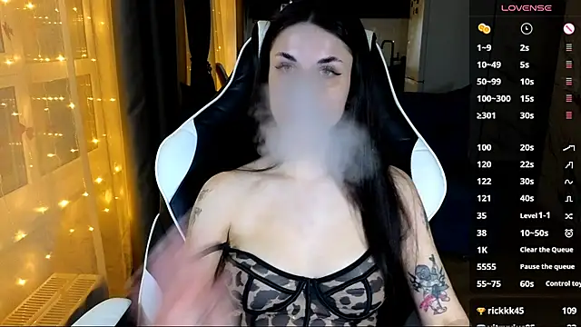 mary___moore (F young) - Happy Friday <3