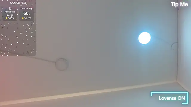 chloe-love_ (F teen) - show boobs