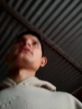 juan_hotcaliemte - Juan_Hotcaliemte's free webcam - UK Sex Cams