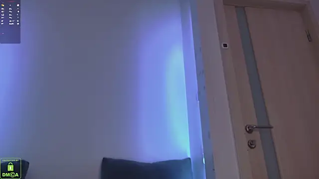 maya_snow - Maya_snow's free webcam - UK Sex Cams