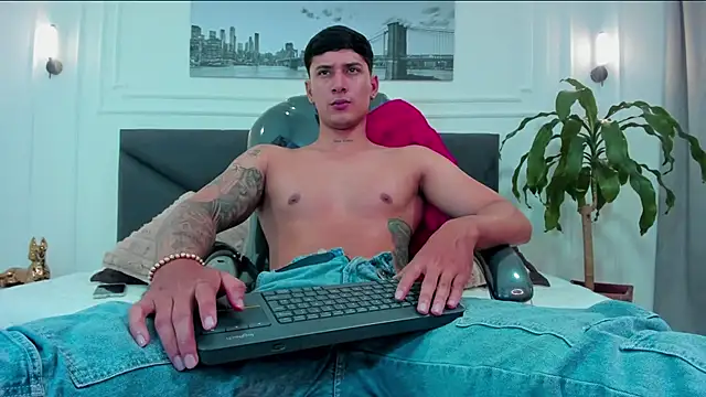 damian23__ (M young) - oil on my body