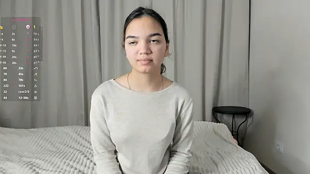 CoreenLuebbers live show on StripChat 