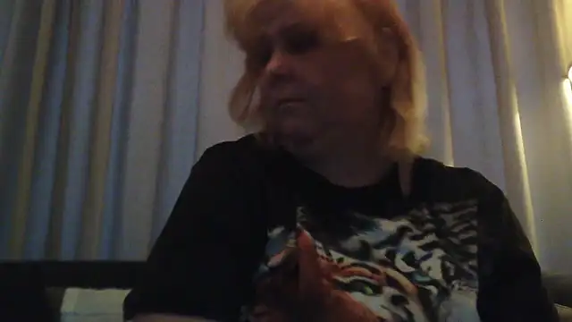 sylviastar46 - Sylviastar46's free webcam - UK Sex Cams