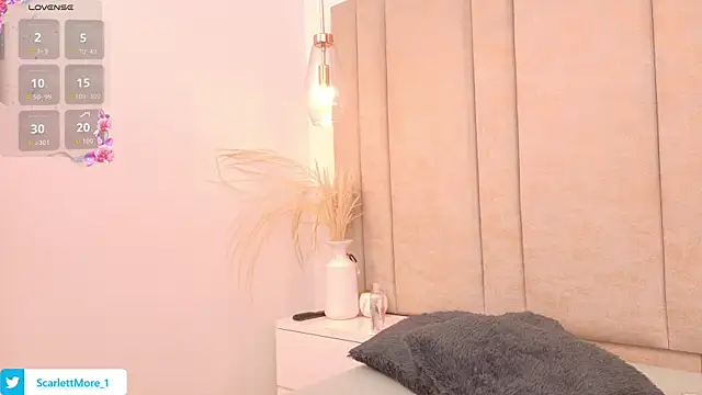 scarlettmore (F milf) - NAKED OIL MASSAGE