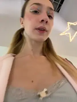 lia__love - Lia__Love's free webcam - UK Sex Cams