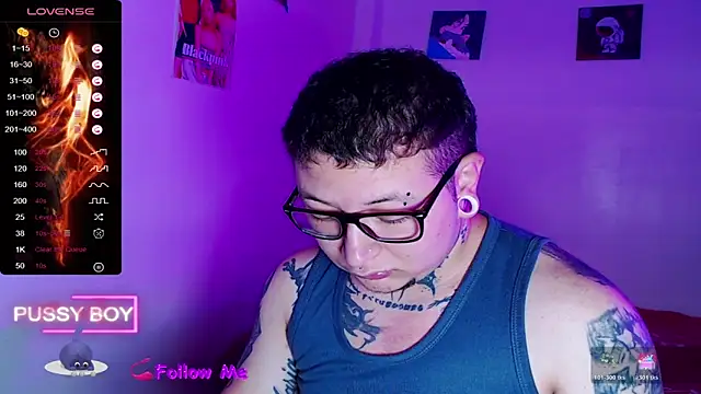 princeFtm live cam screenshot femaletranny from Colombia on Gratis Show – Free Live Cams