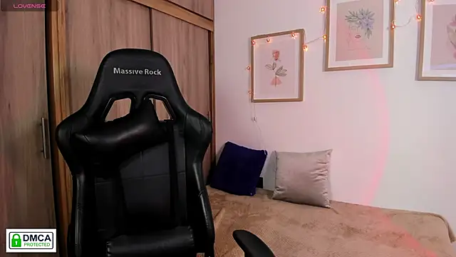 sara_vel__ (F teen) - The last tip controls my toy 3 minutes