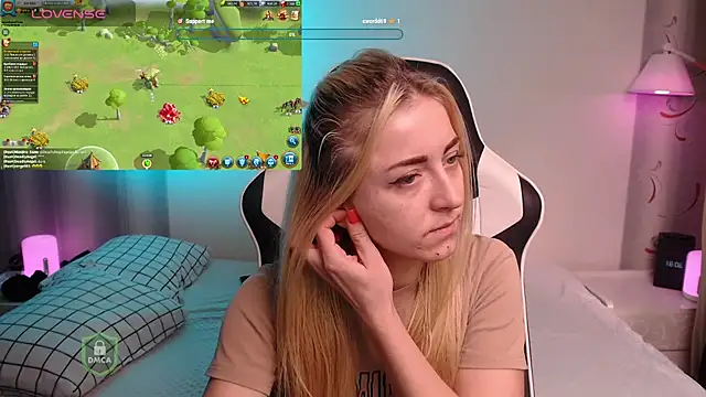 space_danger - Space_danger's free webcam - UK Sex Cams