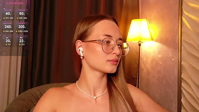 tiffanyhunt - Tiffanyhunt's free webcam - UK Sex Cams