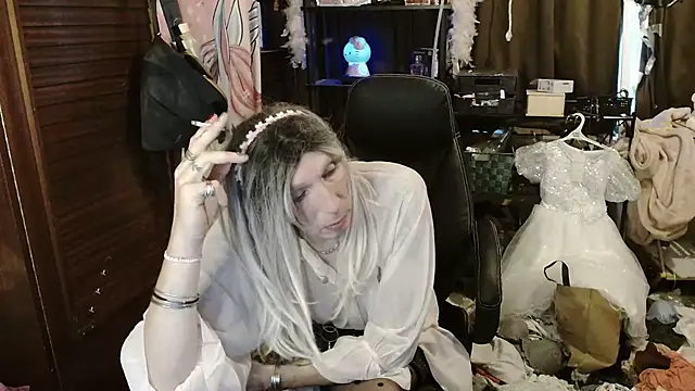 ombeline1 - Ombeline1's free webcam - UK Sex Cams