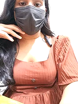 beautygirl_sara (F young) - Ass hole show with toys 🥰