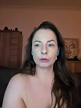 cristalines (F milf) - birthday 27/11 please me 🎁 juju