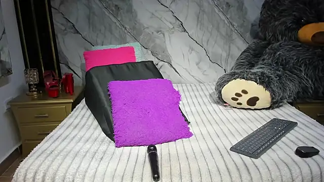 niyirey1 - Niyirey1's free webcam - UK Sex Cams