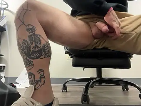 BearChubby300 Live Webcam on Stripchat