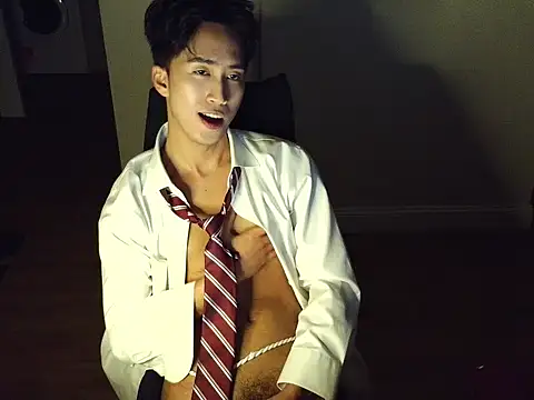 mierllanos Live Webcam on Stripchat