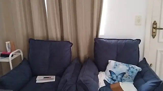 clararenzi - ClaraRenzi's free webcam - UK Sex Cams