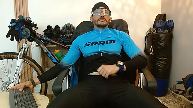 reiko_85_ - Reiko_85_'s free webcam