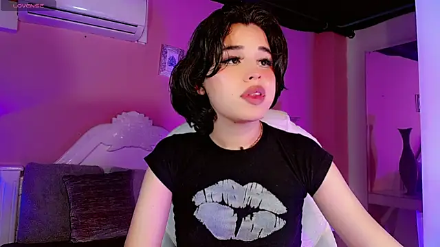  ClaudiaSophia chat room