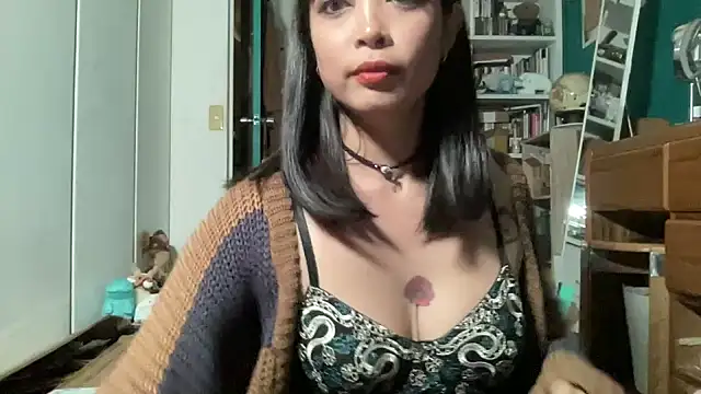 tw_tansan - Tw_tansan's free webcam - UK Sex Cams