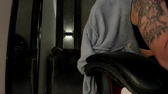 selene_red_ (F young) - ring gag + 15 breast spankings