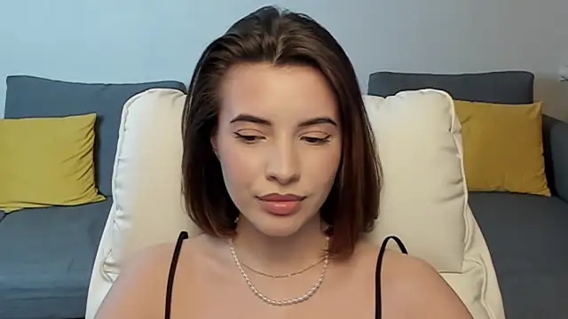 anita_robby (F young) - 💝Let's see who makes me smile the most