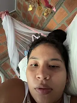 moncerrat_luna (F teen) - Fuck pussy