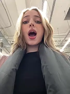 LoraaDoll Hottest Webcams