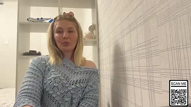 blondie_xoxoxo - Blondie_xoxoxo's free webcam