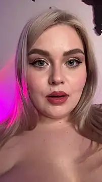 april_vancee - April_Vancee's free webcam - UK Sex Cams